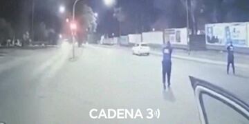 En los videos se puede ver el momento exacto en el que los policías Gómez y Alarcón le disparan al auto en el que viajaba Blas Correas.
