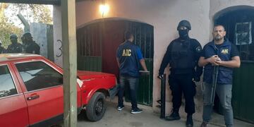 Allanamientos en Frontera