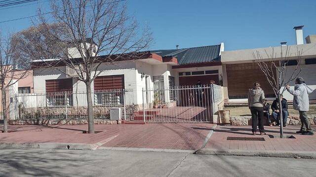 Tres delincuentes ingresaron a la vivienda en Ameghino al 300 de Alvear, maniataron al matrimonio y se llevaron más de $14 millones. Foto gentileza Fm Viñas.