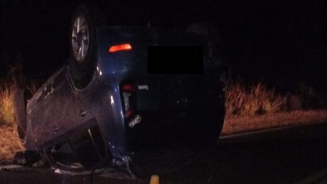 El auto en el que viajaba la pequeña víctima fatal. (FM Totoral)