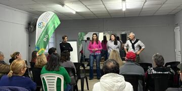 Talleres de huerta en los diferentes barrios de la ciudad.