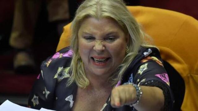 Elisa Carrió apuntó contra Mauricio Macri.