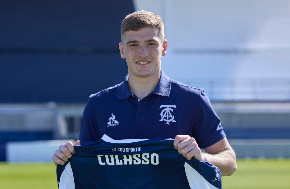Anotó para Talleres un gol de media cancha, se prepara para el clásico y firmó su primer contrato