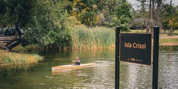 Nuevamente se podrá andar en kayak en el lago del Parque Sarmiento.
