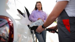 Cuáles son los descuentos en junio para el combustible.