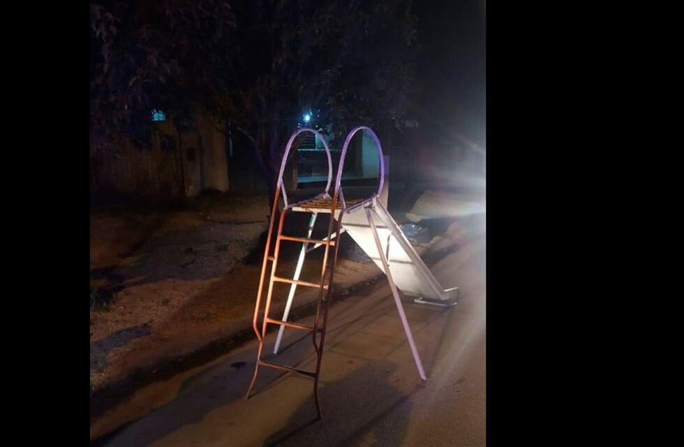 Inseguridad en Córdoba: se robaron un tobogán, en Miralta