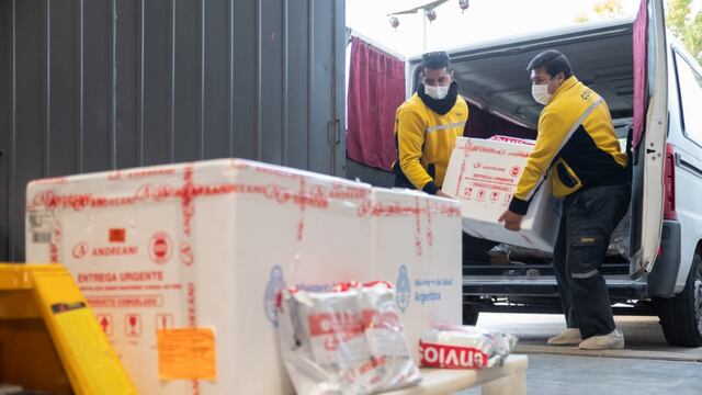 El gobierno de San Luis distribuye 5.600 dosis llegadas esta mañana de la primera aplicación de la vacuna Sputnik V.