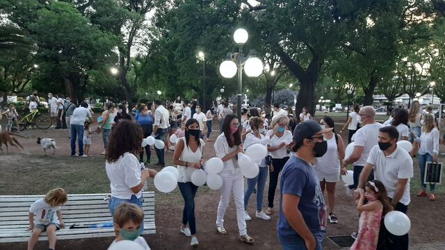 Manifestación de padres autoconvocados de Rafaela por el regreso a las aulas, con clases presenciales, en 2021