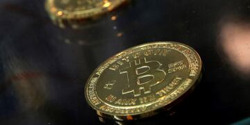 En Marcos Paz impulsan el pago con criptomonedas (AP)