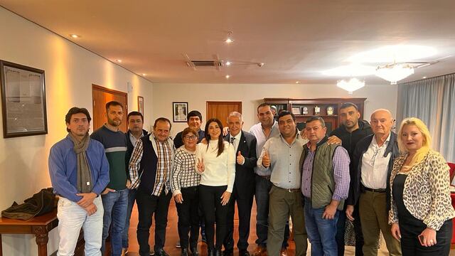 Jaldo recibió a vecinos del Este de la provincia.