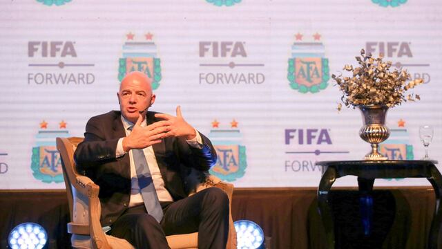 El presidente de la Fifa Gianni infantino visitó Argentina buscando apoyo para el Mundial cada dos años. (@Argentina)
