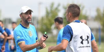 El "Kily" descartó a Marco Ruben para el inicio de la Copa de la Liga Profesional de Fútbol. (@carcoficial)