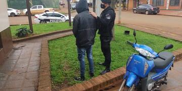 Terminó detenido tras sustraer una motocicleta en Oberá.