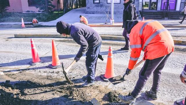 Ushuaia: readecuan la traza vial en un derivador de tránsito en el barrio Pipo