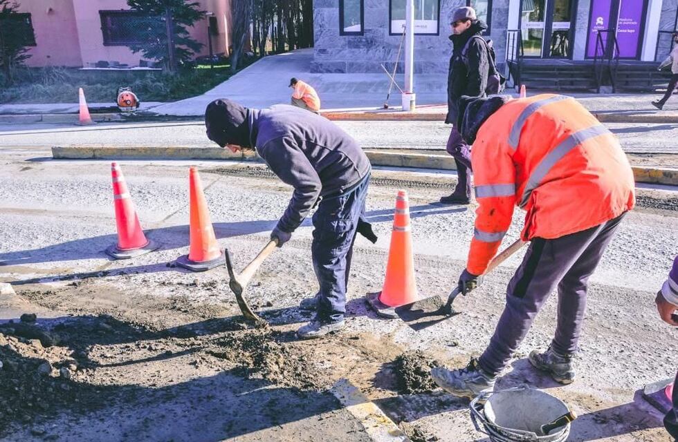 Ushuaia: readecuan la traza vial en un derivador de tránsito en el barrio Pipo