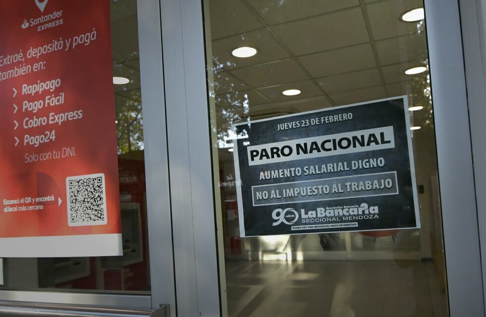 Por un reclamo salarial, los bancos no abrirán este jueves en todo el país