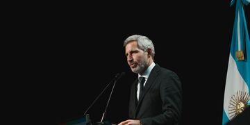 Rogelio Frigerio viajó a España en busca de inversiones para obras en Entre Ríos