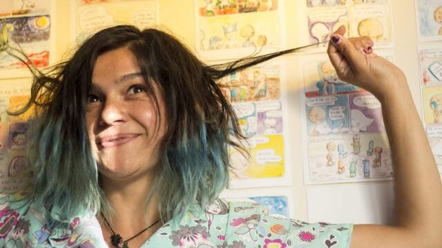 Artista y licenciada en trabajo social Maribel Morales alias "Mariposa posa".
