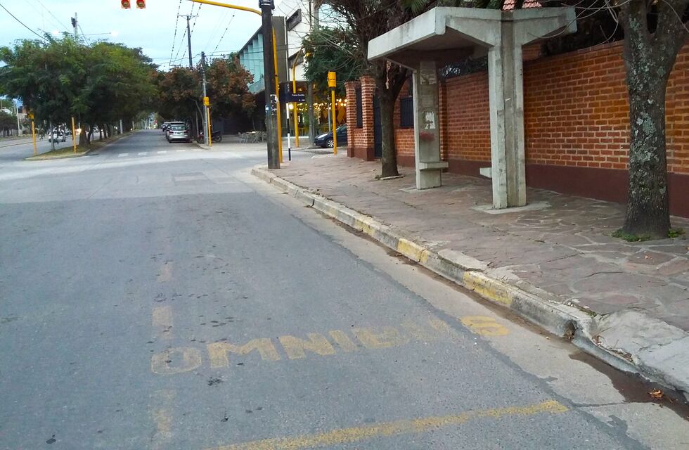 Transporte público en Jujuy: sigue el paro y viene otro aumento del boleto