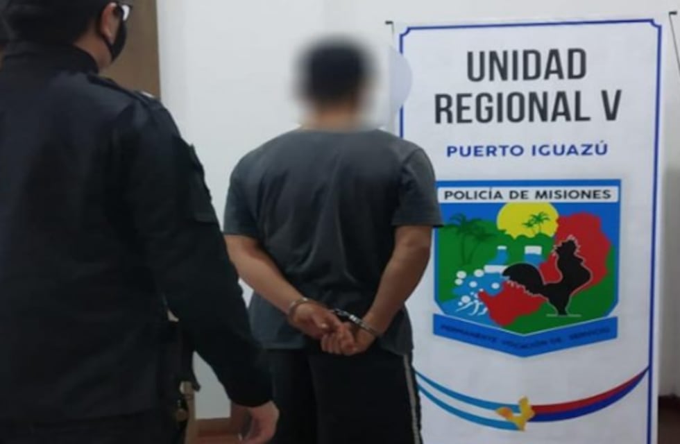 Joven terminó detenido tras sustraer 11 botellas de vino de un local comercial en Puerto Iguazú