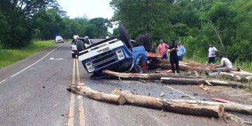 Accidente vial con saldo de milagro sobre la Ruta Provincial N°4.