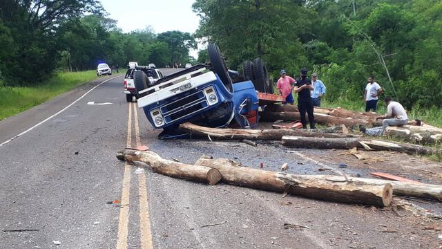 Accidente vial con saldo de milagro sobre la Ruta Provincial N°4.