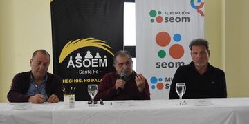 Antonio Ratner (Rosario), Juan Medina (Santa Fe) y Darío Cocco (Rafaela) sellaron un acuerdo estratégico para los empleados municipales