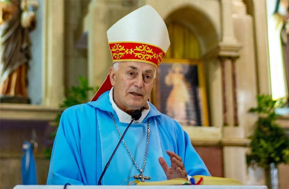 Le colocaron cuatro bypass a Monseñor Puiggari