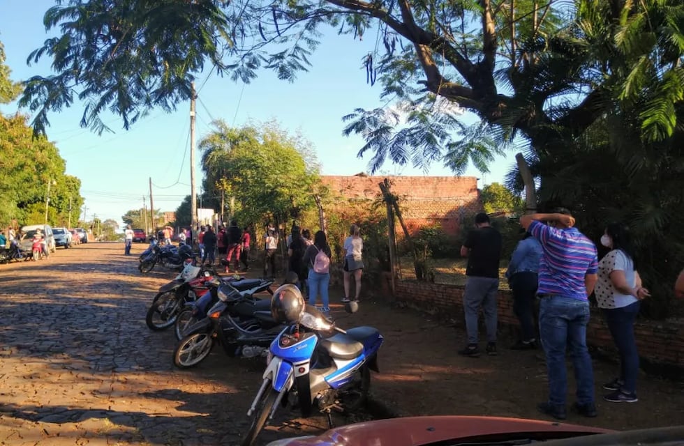Largas filas para hisoparse en el CAPS de Villa Alta de Iguazú
