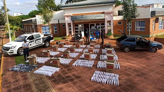 El cargamento ilegal era trasportado en un automóvil Volkswagen GL.