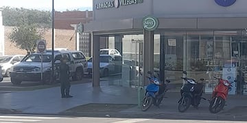 Gendarmería allanó Farmacias Villegas y los domicilios de sus propietarios.