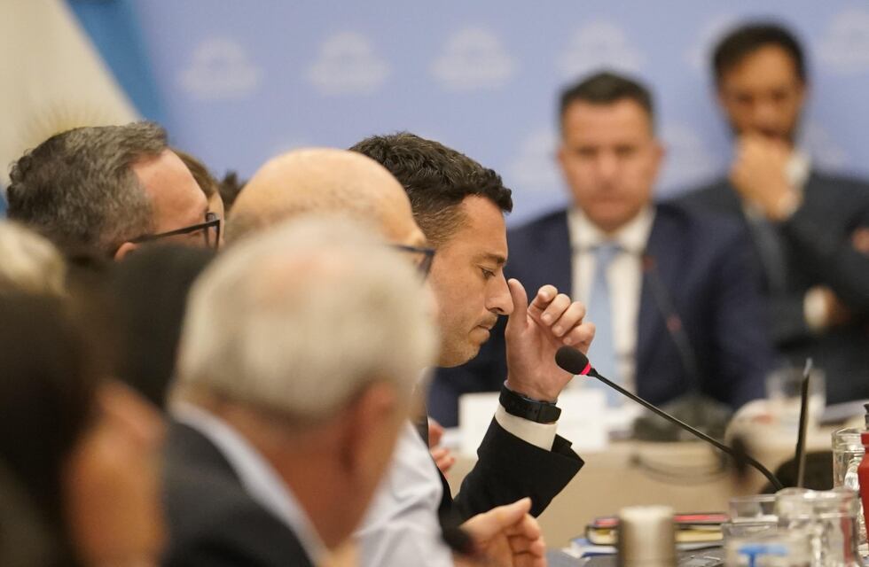 La advertencia de De Loredo al Gobierno por la “ley ómnibus”: “¿Estamos siendo usados…?”