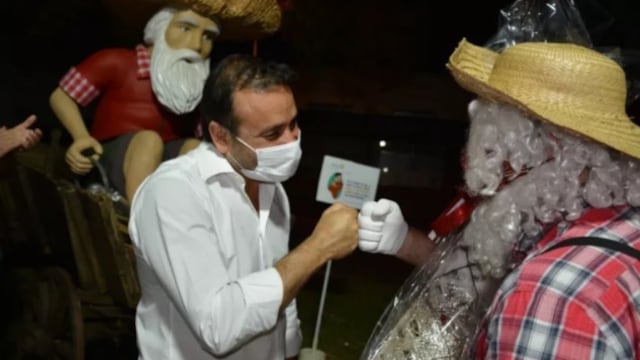 Fiesta de la Navidad en Alem: el gobernador inauguró el paseo a cielo abierto