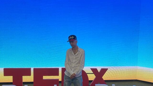 Charla TED de Bhavi.