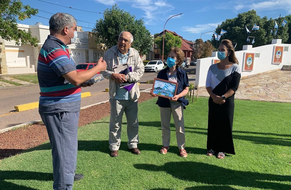 Inés Brasesco y Victorio Correa fueron reconocidos por su trabajo en el Monumento a las Provincias