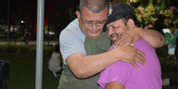 La conmovedora historia de los mellizos separados de niños y luego de 48 años lograron reencontrarse en Catamarca.