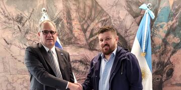 Pablo Pinotti se reunió con el embajador de Israel, Eyal Sela.