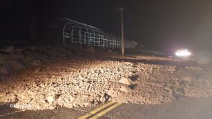 Alud en alta montaña y RN7 interrumpida, zona Las Cuevas.