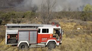 Trabajan cuarteles de bomberos voluntarios de Capilla del Monte, Los Cocos, Villa Giardino y La Falda, Cosquín, Valle Hermoso, Cruz del Eje y San Marcos Sierras.