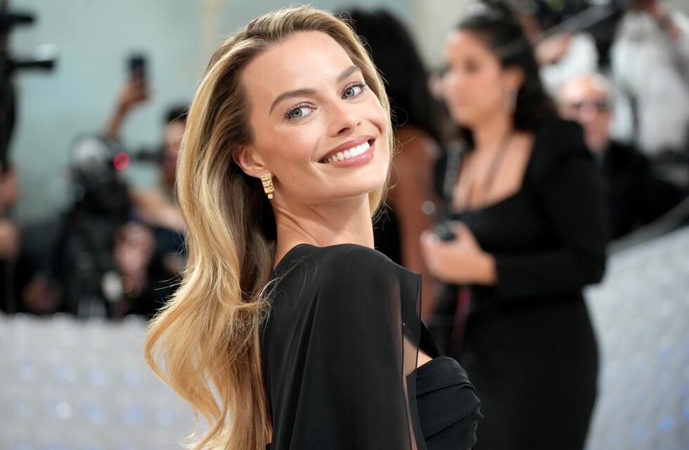 El antes y después de las cirugías de Margot Robbie: su impactante transformación de cuando era adolescente a ahora