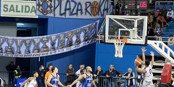 El Milrayitas y el Griego jugaron un partido muy parejo en el polideportivo Malvinas Argentinas de Mar del Plata.