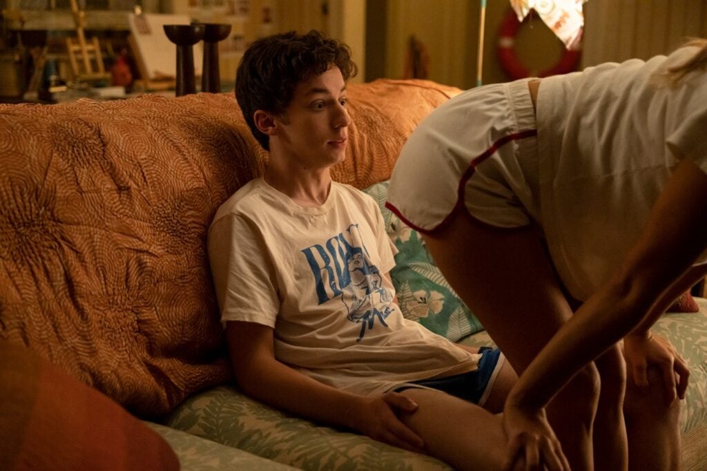 La película de Netflix sugerida se llama Hazme el favor.