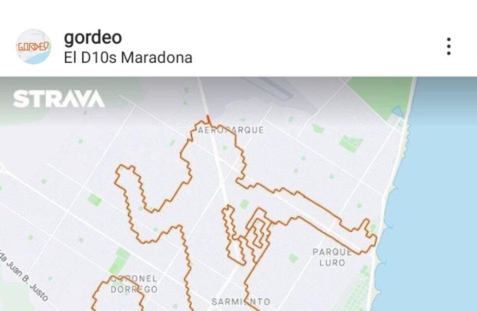 Pedaleó más de 3 horas por Mar del Plata para dibujar la silueta de Maradona