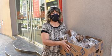 Además de semitas, Liliana vender pan casero, pan dulce y prepizzas, entre otras cosas.