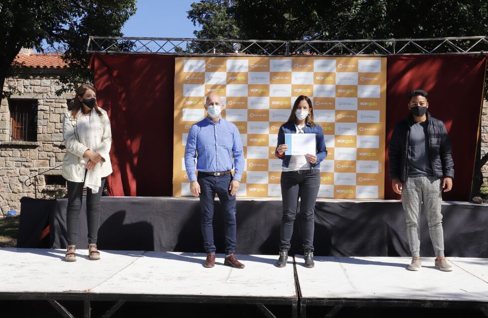 Carlos Paz reconoció a 30 emprendedores locales que participaron del Programa de Empleo Independiente