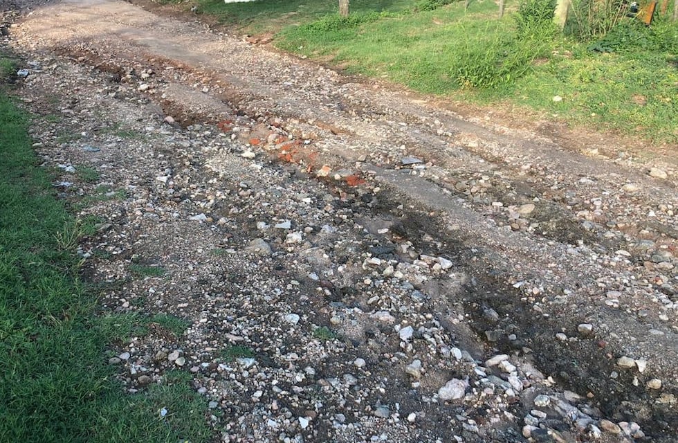 Las calles de tierra de Carlos Paz quedaron intransitables tras el temporal