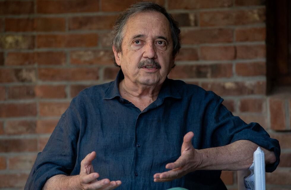 Ricardo Alfonsín: “Estamos viviendo momentos difíciles para la democracia, la república y el federalismo”
