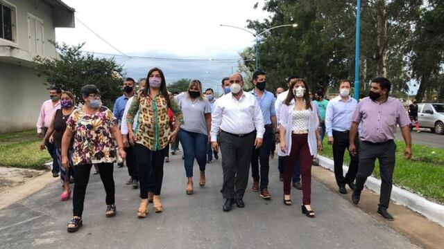Manzur inauguró pavimentación e iluminación led en Alberdi