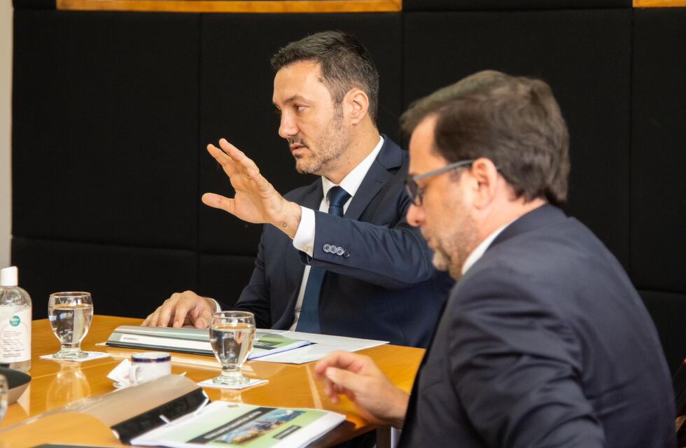 Luis Petri se reunió con los jefes de las FFAA y aseguró que el objetivo es “poner en valor” el sistema castrense