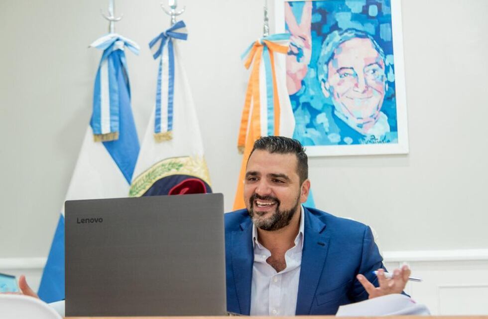 Walter Vuoto firmó con Nación la cogestión del PROCREAR desde la Municipalidad de Ushuaia